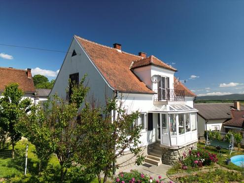Geräumiges Einfamilienhaus in ruhiger Lage in Großpetersdorf