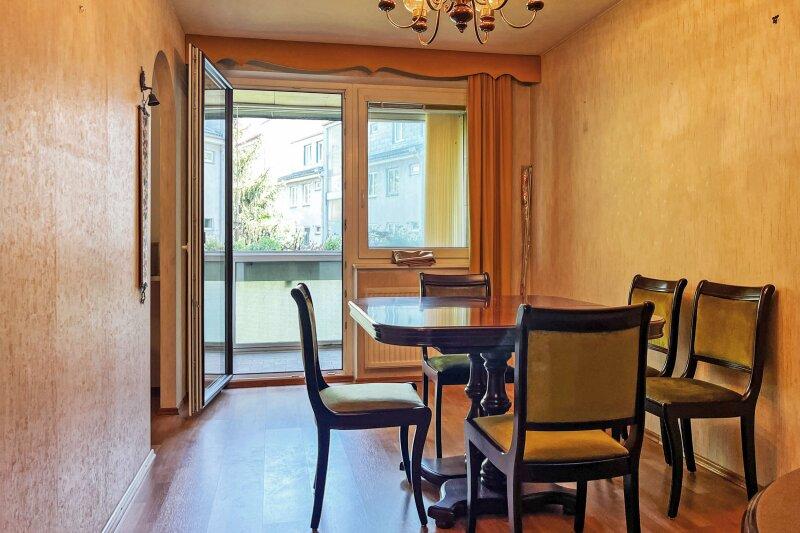 Esszimmer_Ausgang Loggia