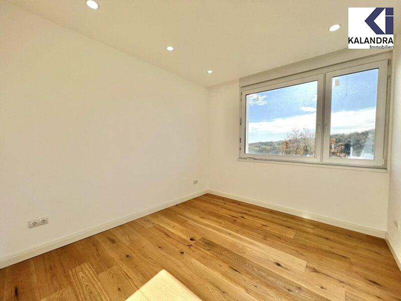 Schlafzimmer  1