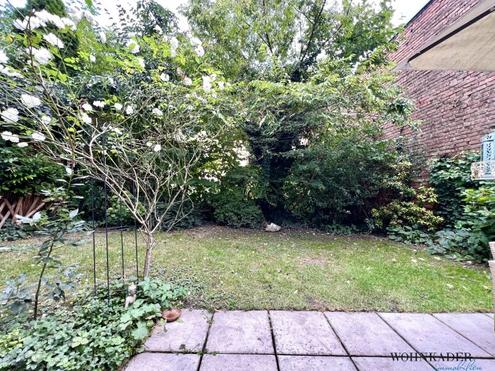Großzügige 2-Zimmer-Gartenwohnung - ein Ruhepol mit 80 m² Außenfläche