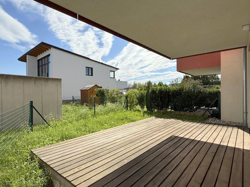Terrasse mit Garten