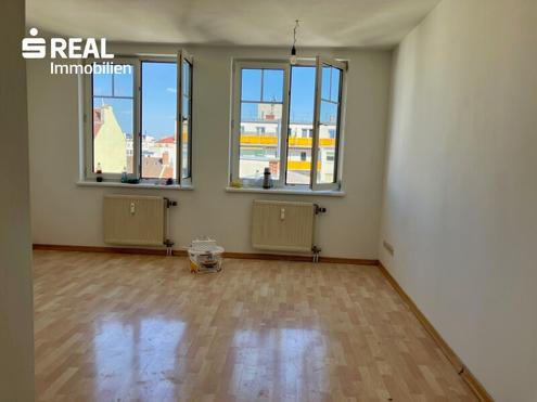 HELLE 2 ZIMMER WOHNUNG - sofort beziehbar