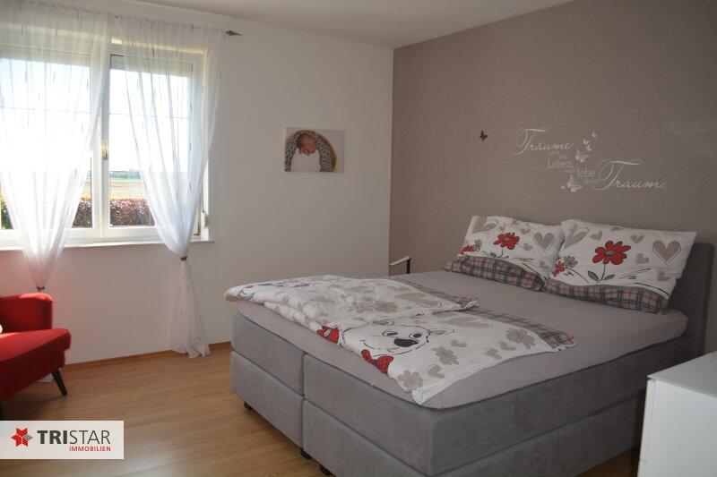10 - Schlafzimmer