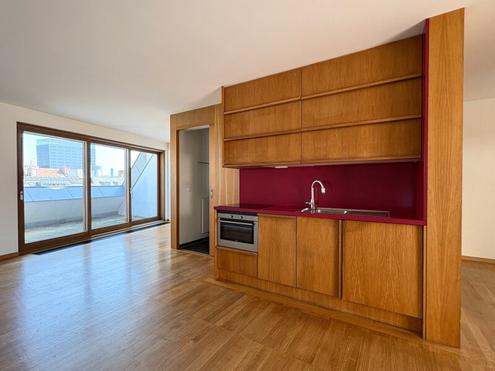 DG-WOHNUNG MIT PRIVATER TERRASSE NHE STEPHANSPLATZ