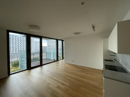 2-BEDROOM LUXURY APARTMENT - PARK APARTMENTS NEAR BELVEDERE!