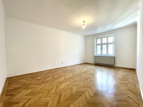 Charmante, sanierte 1-Zimmer-Altbauwohnung in ruhiger Hoflage beim Trkenschanzpark
