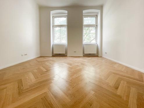 U3 "Htteldorfer Strae": schn sanierte 2-Zimmerwohnung inkl. neuer Kche