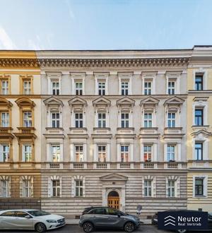 HISTORISCHES ZINSHAUSJUWEL AUS FAMILIENBESITZ IN BESTLAGE DES 18. BEZIRKS - CHARMANTER ALTBAU AUS FAMILIENBESITZ MIT EXZELLENTER INFRASTRUKTUR - NHE AKH UND KUTSCHKERMARKT - ca. 3% RENDITE