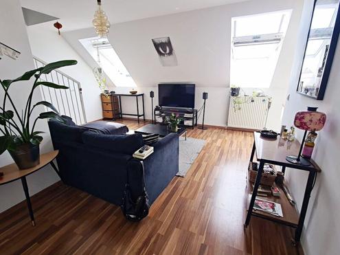 DACHGESCHOSS, U3-NÄHE, 55 m2 Maisonette, 2 Zimmer, Kochnische, Duschbad, Fernblick, Meiselstraße