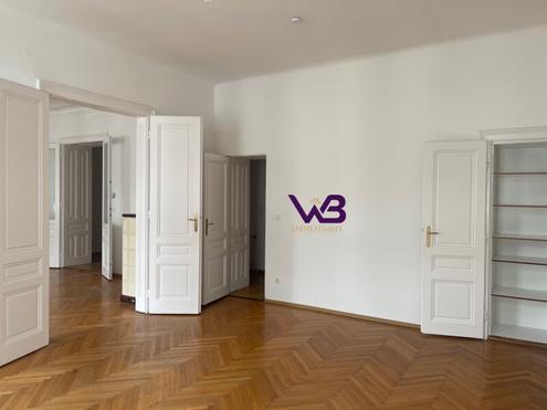 7,5-ZIMMER-ALTBAUWOHNUNG IN GUTER LAGE!