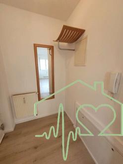 Renovierte 2-Zimmer-Wohnung mit Balkon in Htting - Ihr neues Zuhause!