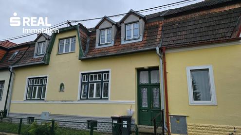 Haus mit Flair und ruhigem Landleben in einer dynamischen Ortschaft