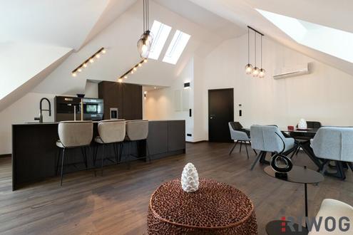 Luxus-Dachgeschoss 133,81 m² mit Terrasse, Designer-Inselküche & Spa-Bad - Weinbergblick + Poolnutzung -  Voll möbliert