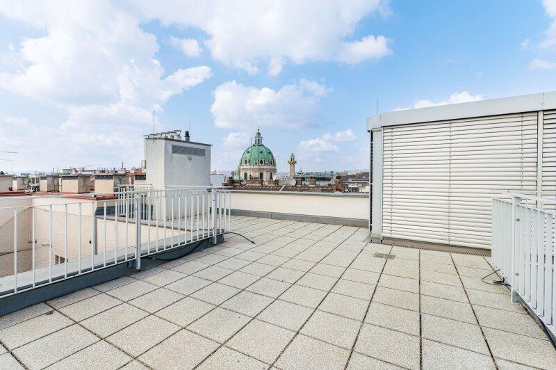 Panoramaterrasse mit Blick auf Karlskirche & Stephansdom  u