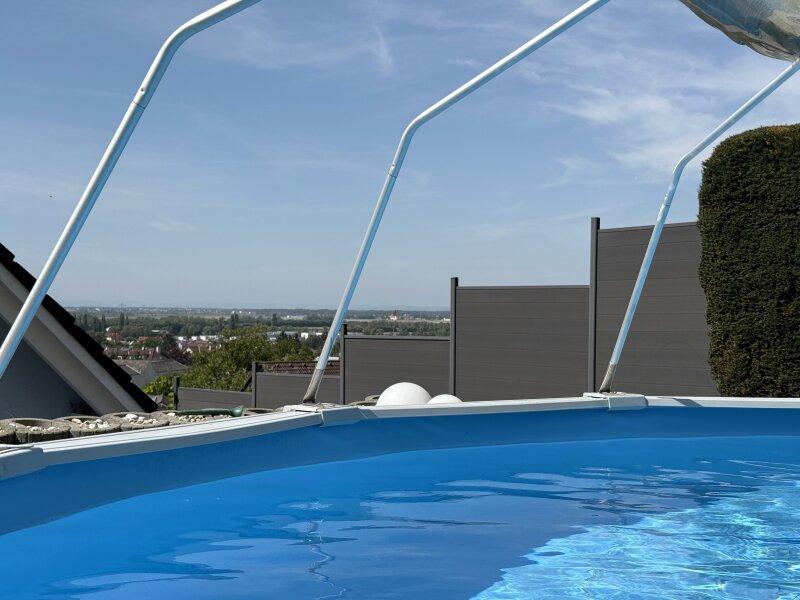 Blick vom Pool aus
