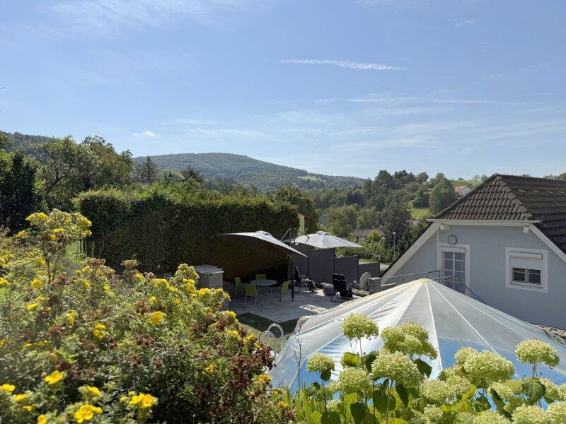 Grner Ausblick in die Hgel