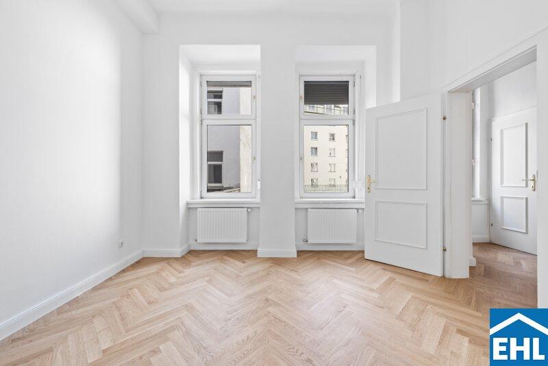 Schlafzimmer 1