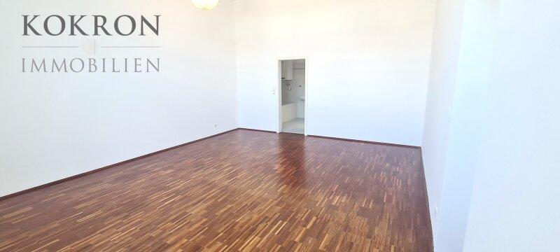 Schlafraum mit direkten Zugang zum Bad