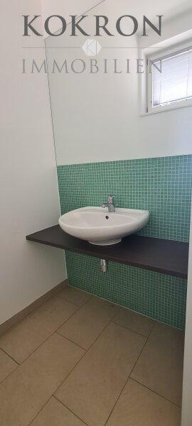 Waschtisch im Gste WC