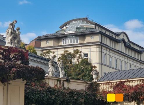 Dachgeschossmaisonette mit unglaublicher Aussicht in Bestlage