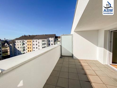 4-Zimmer-Dachgeschosswohnung mit schner Terrasse