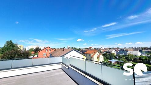 #SQ - WIENER NEUSTADT: EXKLUSIVES WOHNJUWEL F�R FAMILIE, ARBEIT UND MEHR - TRAUMHAUS MIT DACHTERASSE UND FERNBLICK