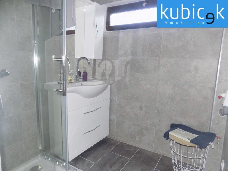 Badezimmer im UG