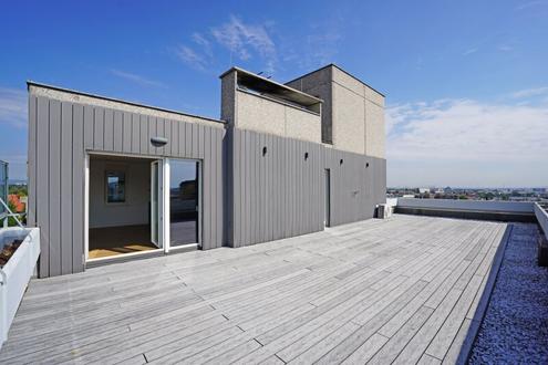 Penthouse-Wohnung | 131 m Wfl. | 80 m Dachterrasse mit 270-Ausblick | PKW-Stellplatz | riesiger Gemeinschaftsgarten | im Zentrum