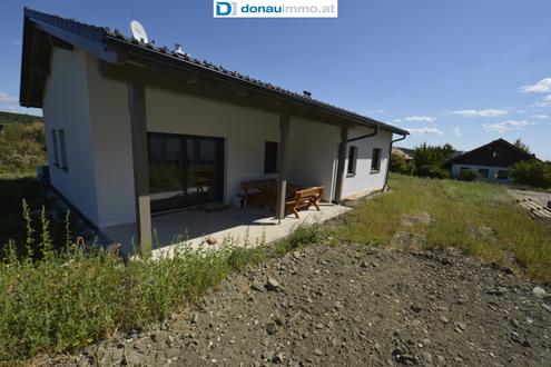 Ihr komplett neues Traumhaus Bungalow in Schiltern: Modern, gemütlich und mit phantastischem Ausblick