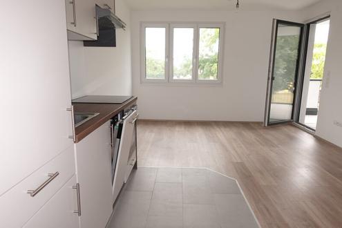ZWEITBEZUG 2 Zimmer BALKON-Neubauwohnung