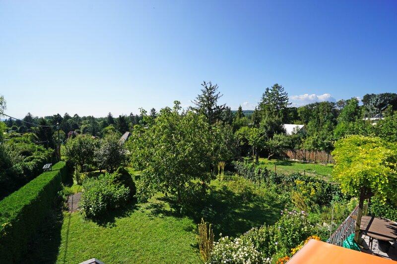 Blick vom Balkon ber den Garten nach Sdwesten