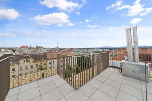 ERSTBEZUG ! Exklusives 148 m² Dachwohnung mit 3 Terrassen in generalsaniertem Gebäude (Top 21)