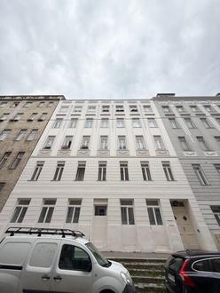 3-Zimmer-Altbauwohnung mit Flgeltren in 1040 Wien - kein Aufzug