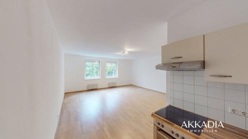 Helle 2,5-Zimmer-Wohnung im 2. Liftstock - ruhige Lage mit Grünblick & optionalem Garagenplatz
