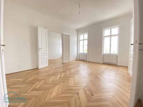 UNBEFRISTETE ALTBAUMIETE - ERSTBEZUG - NÄHE LOQUAIPLATZ