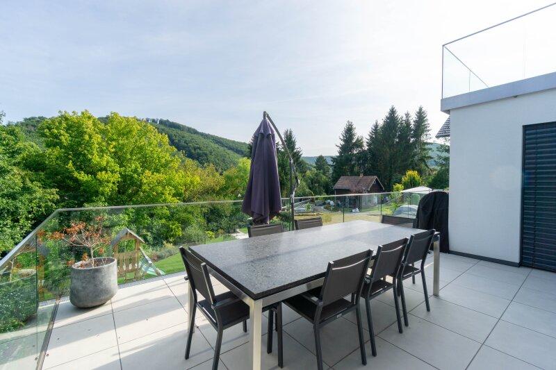Terrasse mit Grnblick