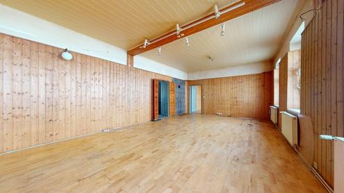6 Monate MIETFREI! Geräumige Familienwohnung mit Potential - Unbefristet - Sanierungsbedarf -