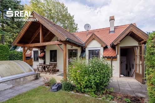 Weinkeller-Refugium mit Wohnkomfort und Gartenparadies