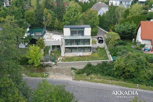 Neuwaldegg Hideaway: Neubau mit Pool, groem Garten & Naturstein