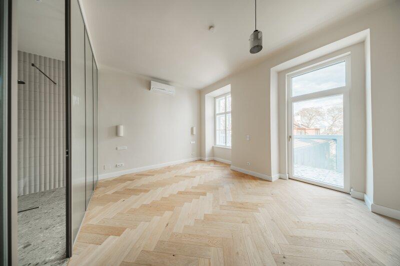 Master-Bedroom
