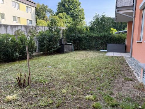 Gartentraum in absoluter Ruhelage inkl. Tiefgaragenstellplatz und Klimaanlage! Heizkosten und Warmwasser sind in den Betriebskosten inkludiert!