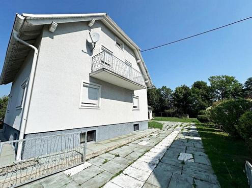 PREISGESENKT - GRN. GROSSZGIG. VIELSEITIG. Einfamilienhaus mit Potential, 5 Zimmer, Wohnkche, 1139 m2 Grundstck, Nebengebude