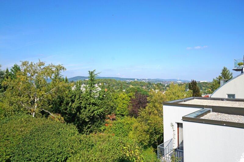 Ausblick bis Otto Wagner-Kirche im 14. Bezirk und St. Josef-