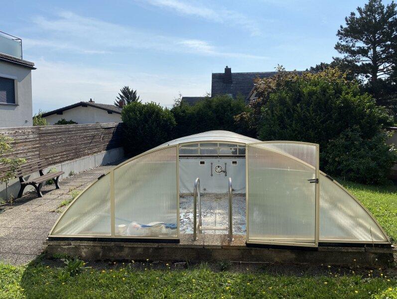 Vorgarten mit Pool