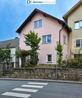Charmantes Einfamilienhaus mit Ausbaupotenzial und grozgiger Terrasse