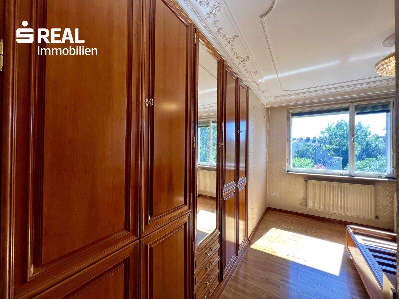 Einbauschrank