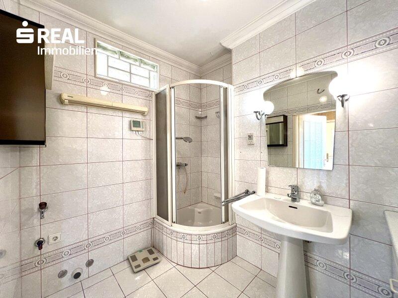 Badezimmer 1