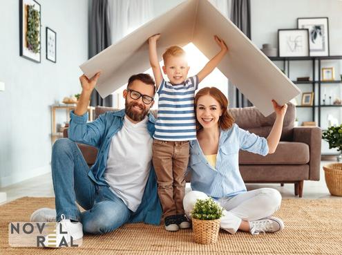 EINZIGARTIGE 2 ZIMMER-WOHNUNG MIT BALKON! HERRLICHER BLICK IN DEN PARK!