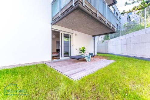 RUHIGE GARTENWOHNUNG - 3-ROOM APARTMENT WITH GARDEN