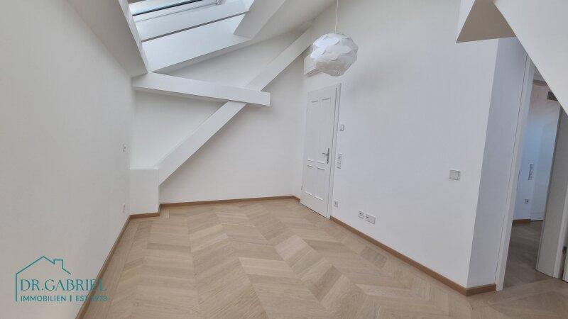Schlafzimmer II